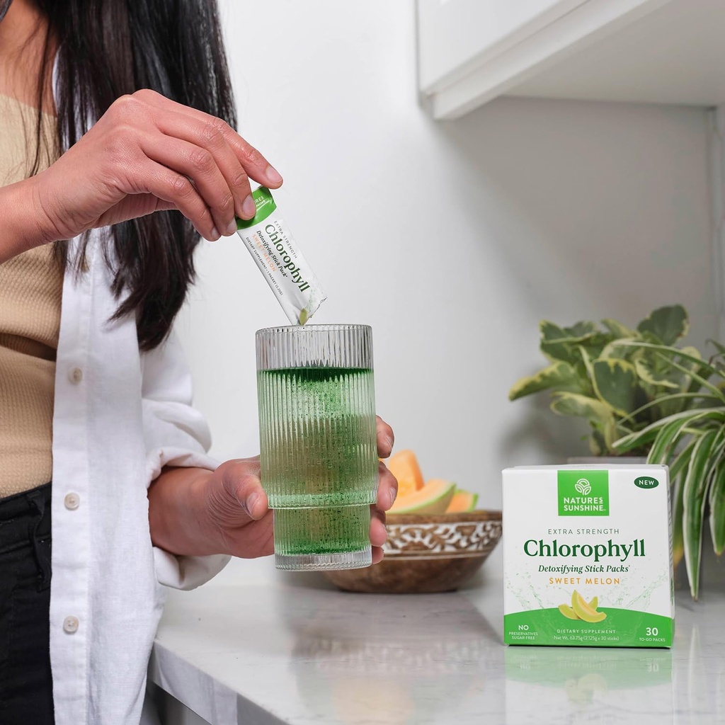 natures-sunshine-chlorophyll-stick-packs-3.jpg
