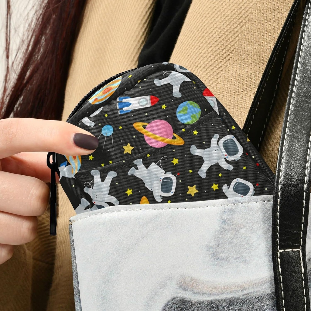 space-travel-galaxy-astronauts-pill-box--5.jpg